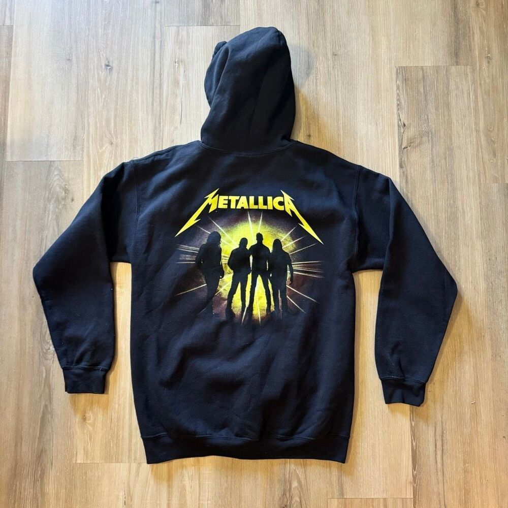 Metallica Black M 72 2022 Tour Full Zip Up Hoodie Size Medium Classic Metal Rock